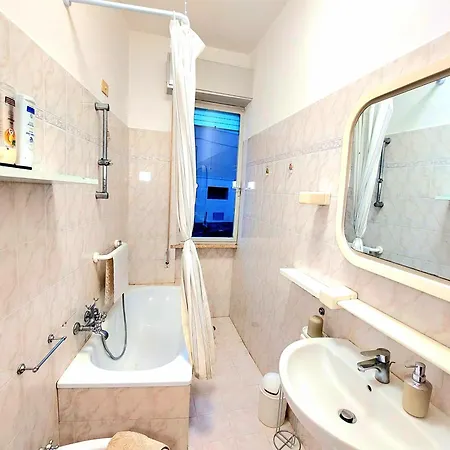 Appartamento Big House - Vicino 20 Minuti Da Pisa E Lucca